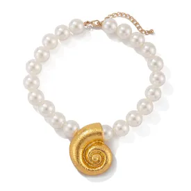 Gold Conch Shell Necklace, Ursula Necklace with Large Pearl Snail Shell Necklace for Women, Ursula Accessories for Halloween Ursula Costume Women Cosplay Party
