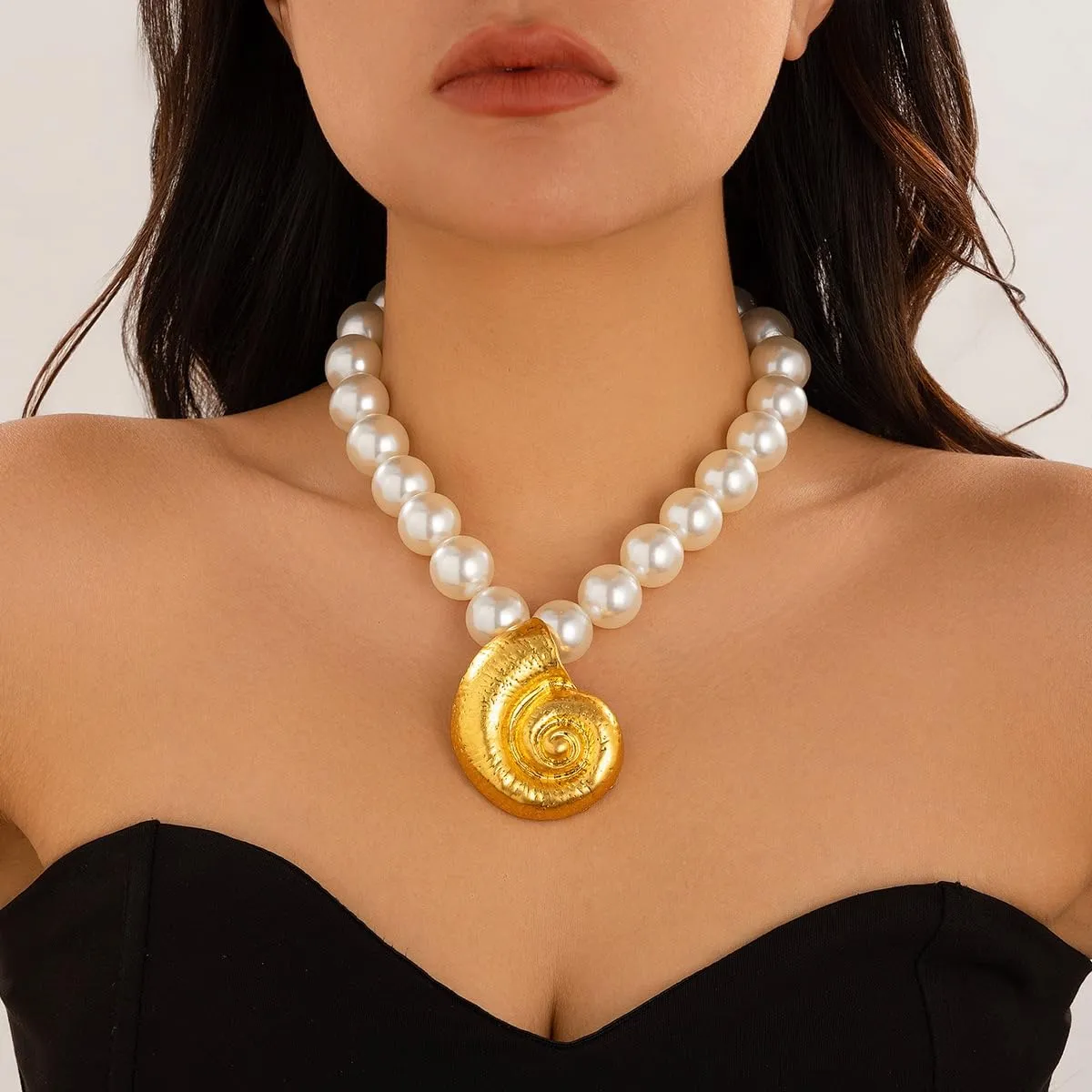 Gold Conch Shell Necklace, Ursula Necklace with Large Pearl Snail Shell Necklace for Women, Ursula Accessories for Halloween Ursula Costume Women Cosplay Party